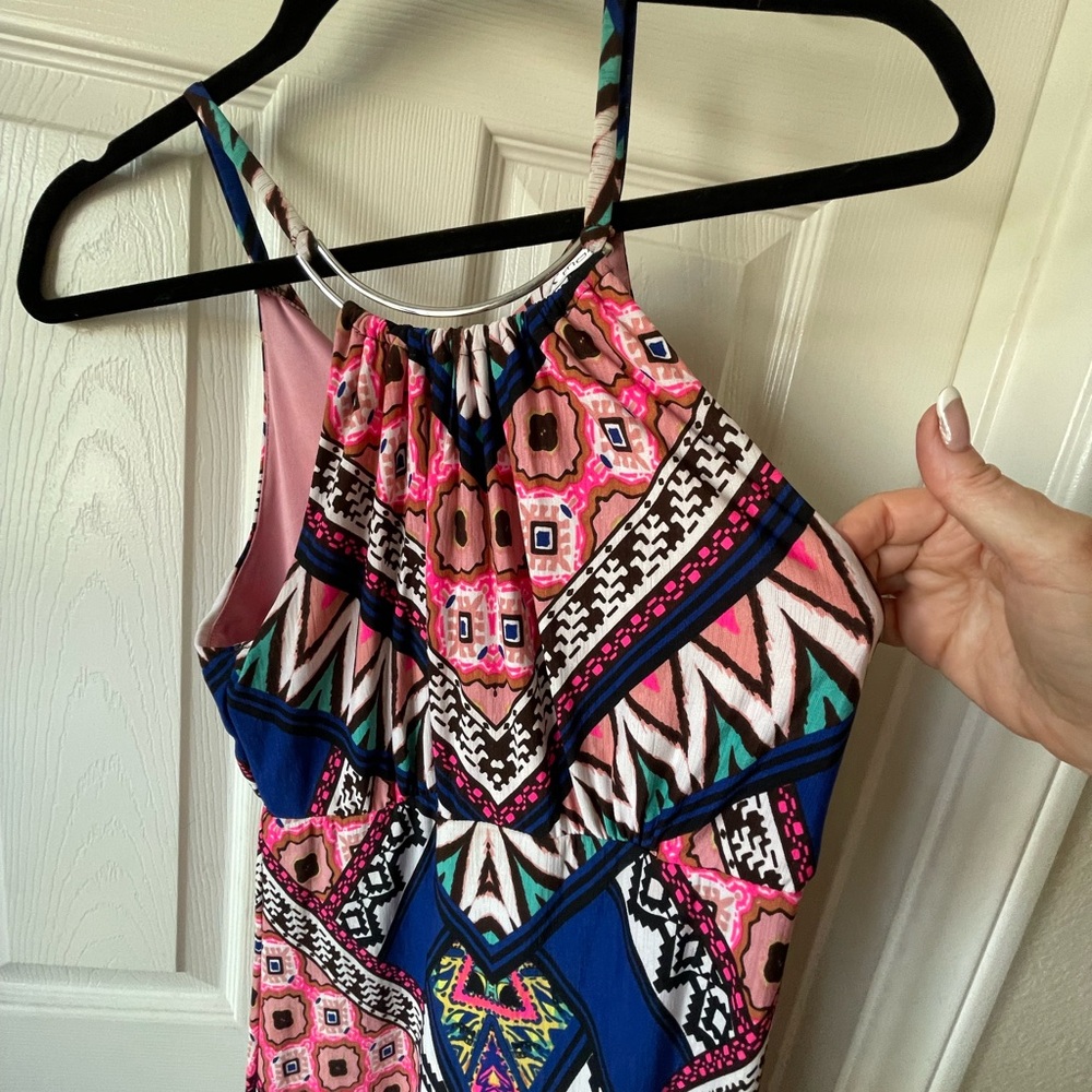Dress - Picture 4 of 10